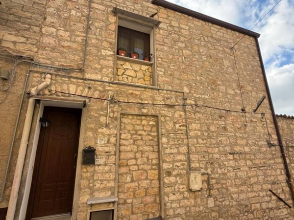 casa indipendente in vendita a Bisacquino