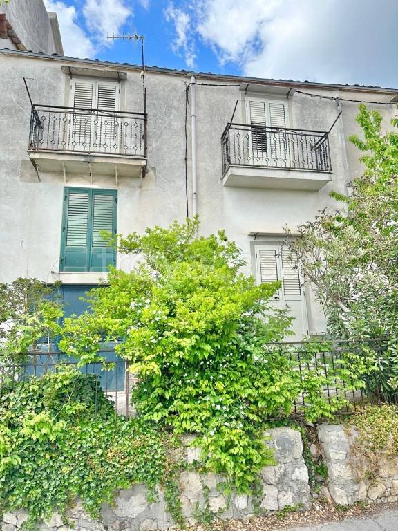 casa indipendente in vendita a Bisacquino