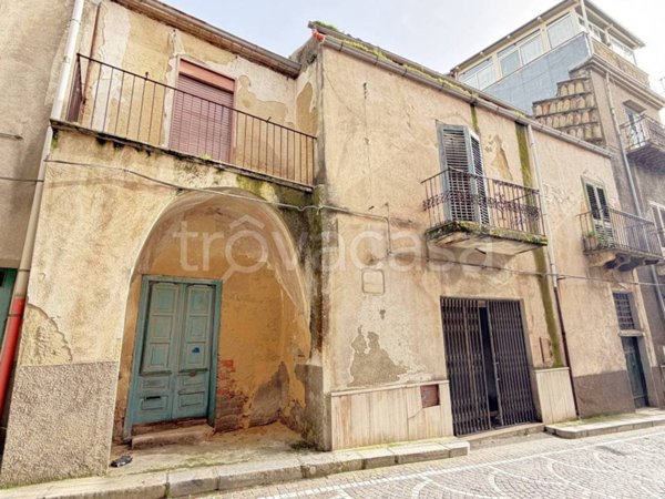 casa indipendente in vendita a Bisacquino