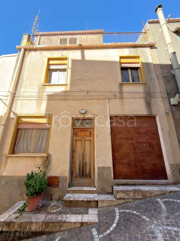 casa indipendente in vendita a Bisacquino