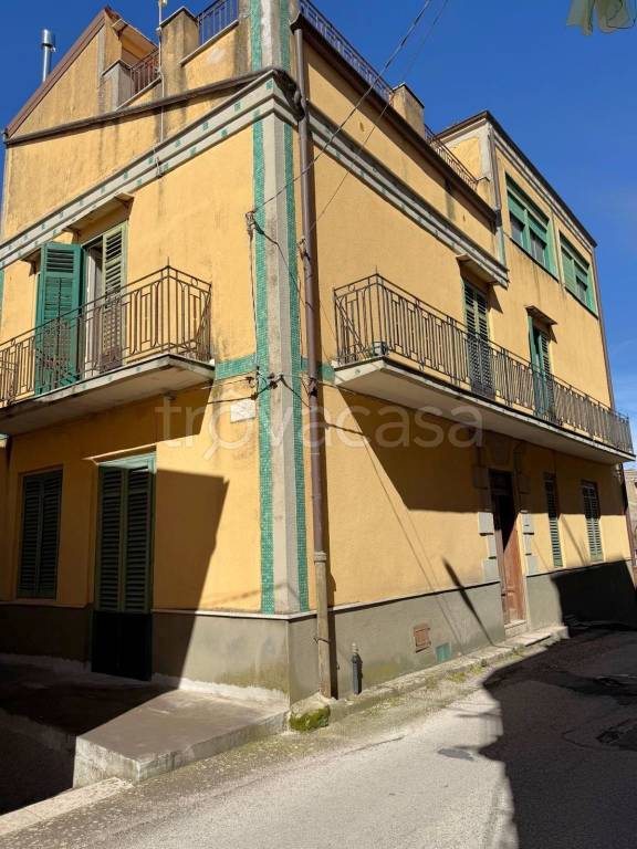 casa indipendente in vendita a Bisacquino