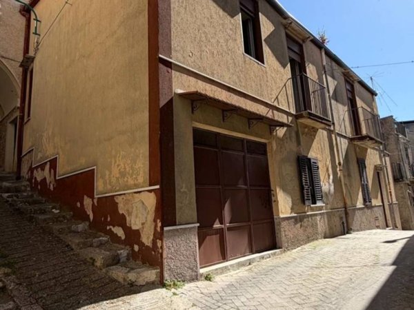 casa indipendente in vendita a Bisacquino