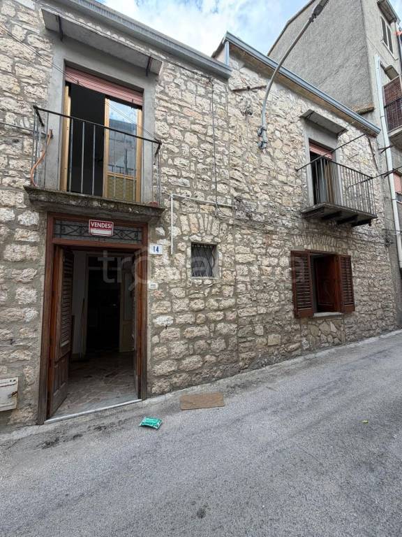 casa indipendente in vendita a Bisacquino