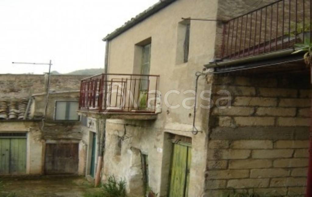 casa indipendente in vendita a Bompietro