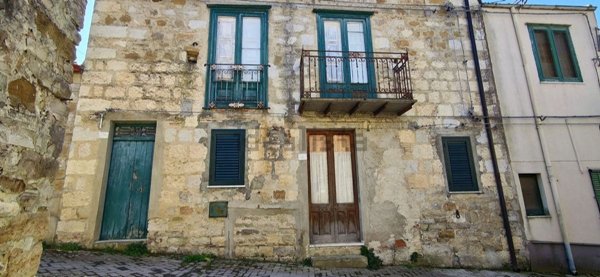 casa indipendente in vendita a Bompietro in zona Locati
