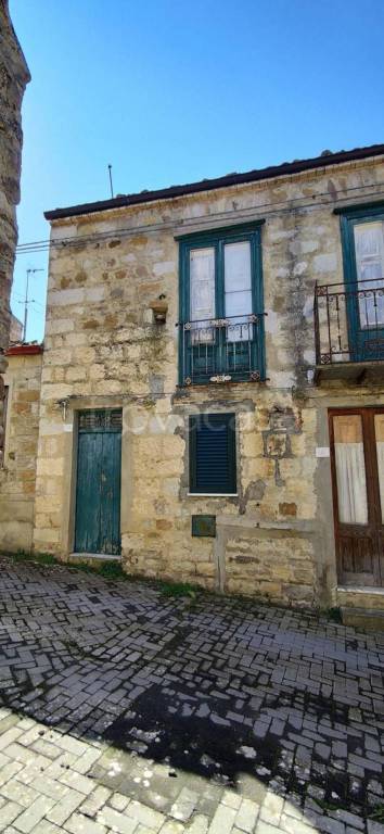 casa indipendente in vendita a Bompietro in zona Locati