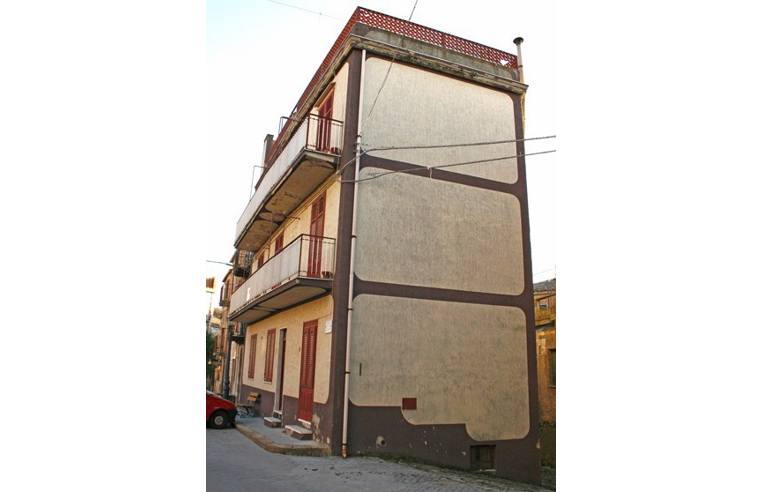 casa indipendente in vendita a Bompietro in zona Locati