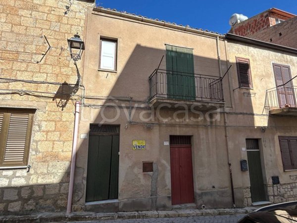 casa indipendente in vendita a Bompietro