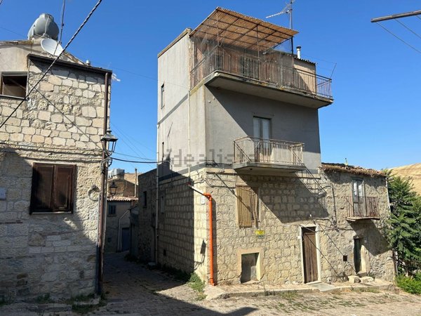 casa indipendente in vendita a Bompietro