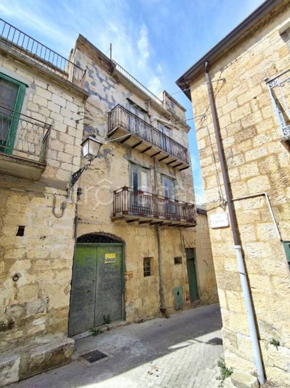 casa indipendente in vendita a Bompietro in zona Locati