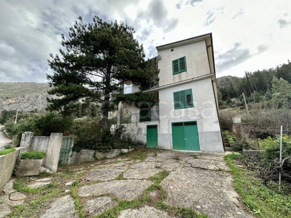 casa indipendente in vendita a Borgetto