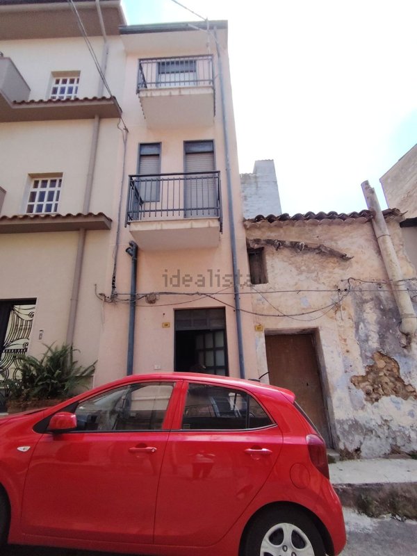 locale di sgombero in vendita a Borgetto