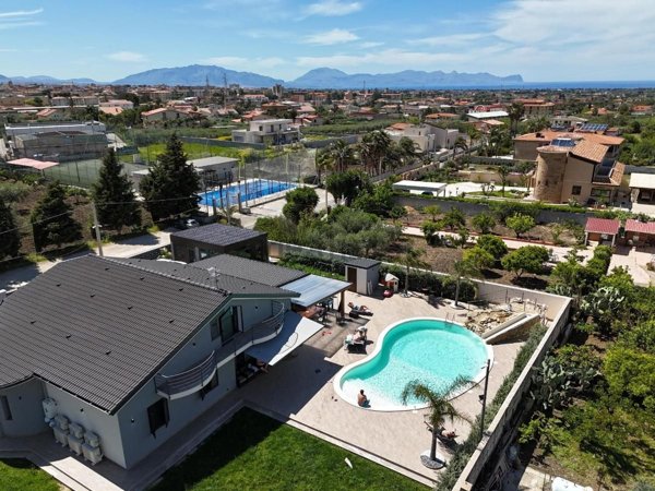 casa indipendente in vendita a Borgetto