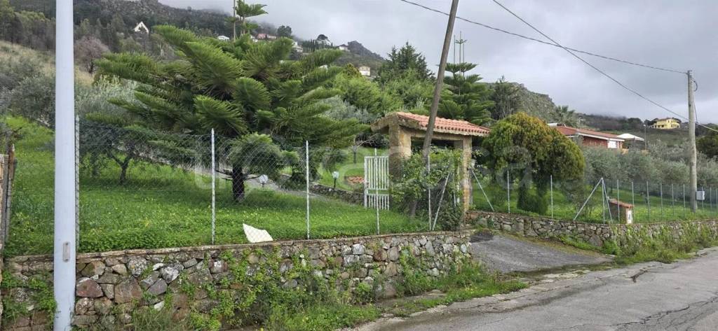 casa indipendente in vendita a Borgetto