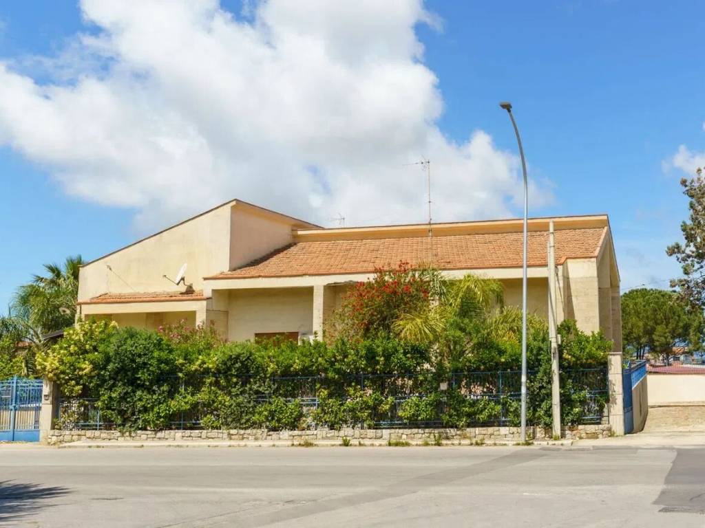 casa indipendente in vendita a Borgetto