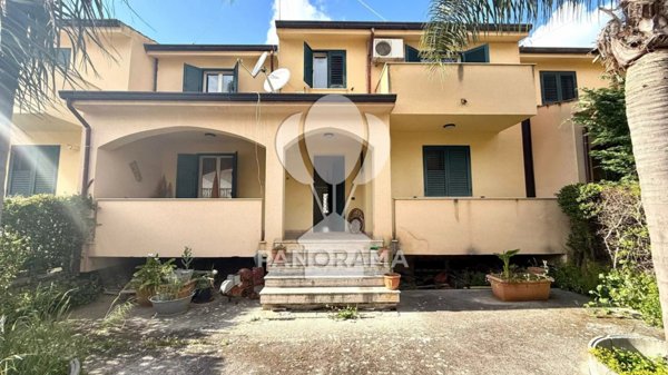 casa indipendente in vendita a Borgetto