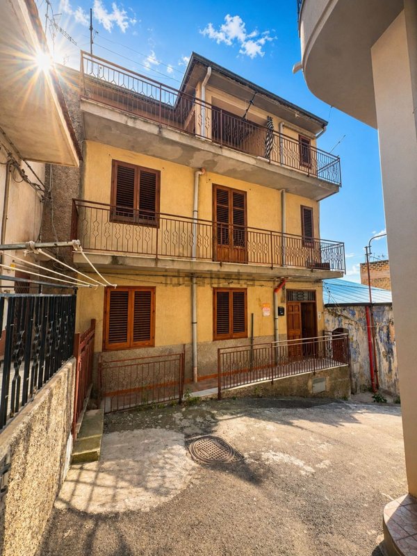 casa indipendente in vendita a Borgetto