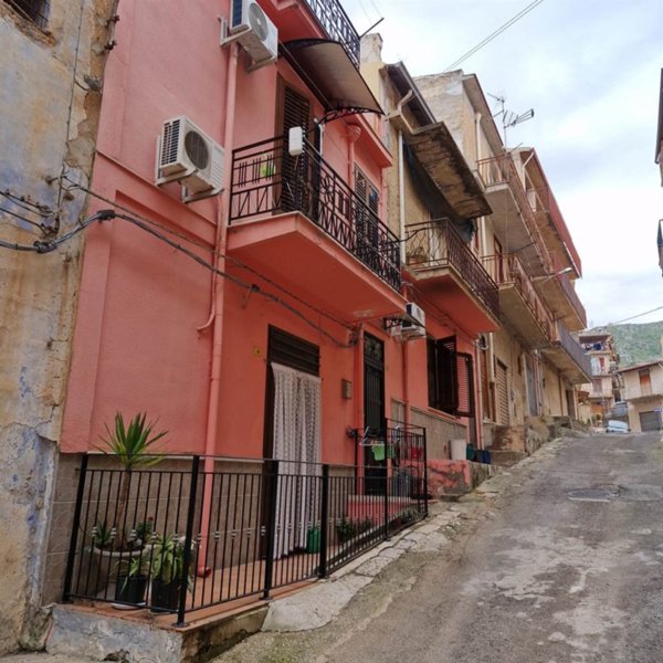 casa indipendente in vendita a Borgetto