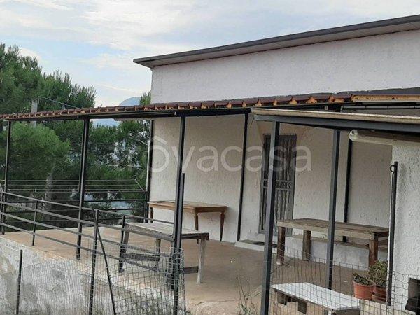 casa indipendente in vendita a Caccamo