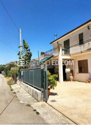 casa indipendente in vendita a Caccamo