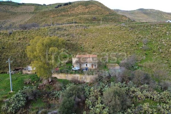 casa indipendente in vendita a Caccamo