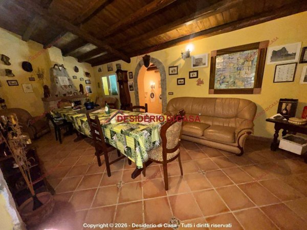 casa indipendente in vendita a Caccamo