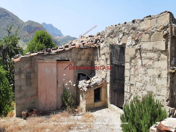 casa indipendente in vendita a Caccamo