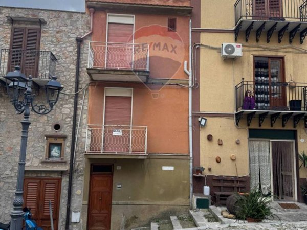 casa indipendente in vendita a Caccamo