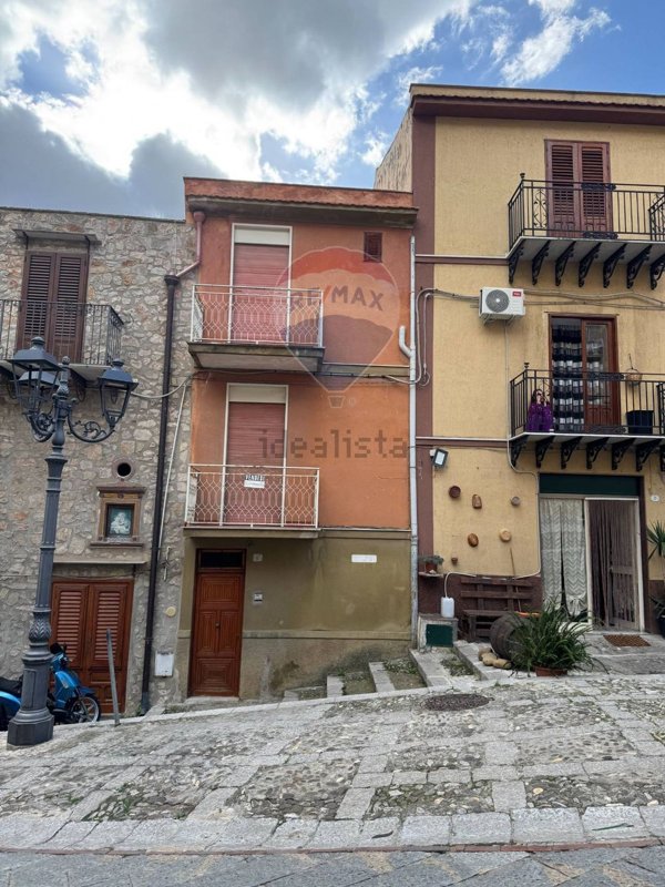 casa indipendente in vendita a Caccamo