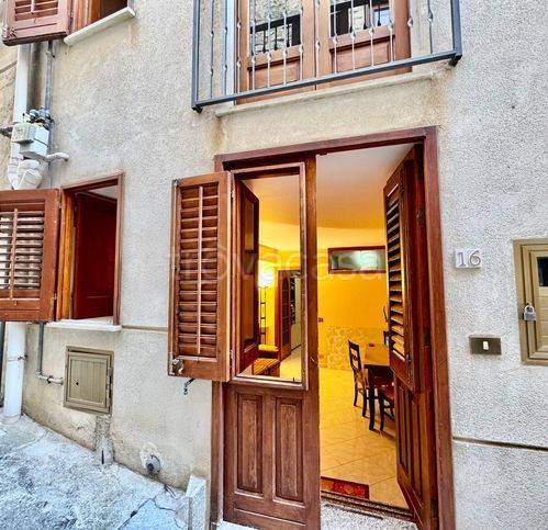 casa indipendente in vendita a Caccamo