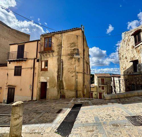 casa indipendente in vendita a Caccamo