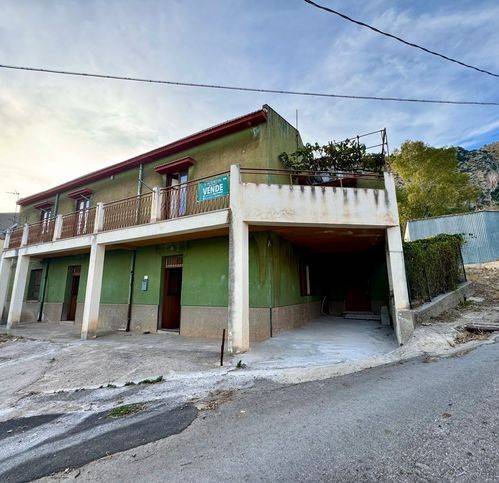 casa indipendente in vendita a Caccamo