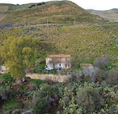 casa indipendente in vendita a Caccamo