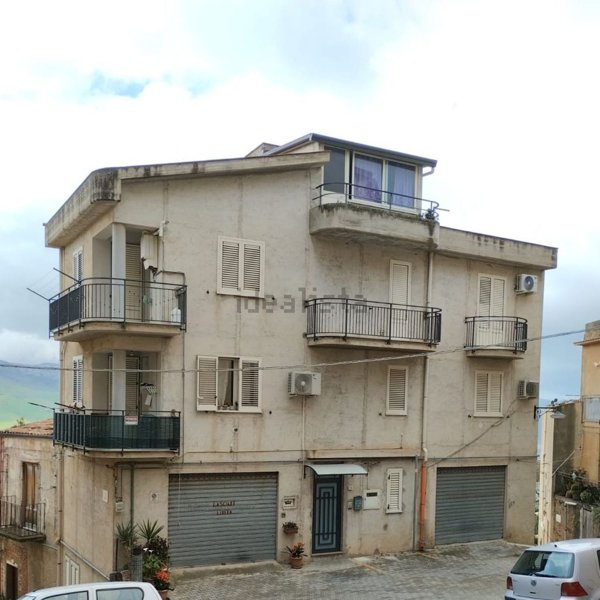 casa indipendente in vendita a Caccamo