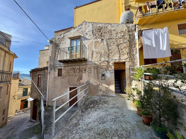 casa indipendente in vendita a Caccamo