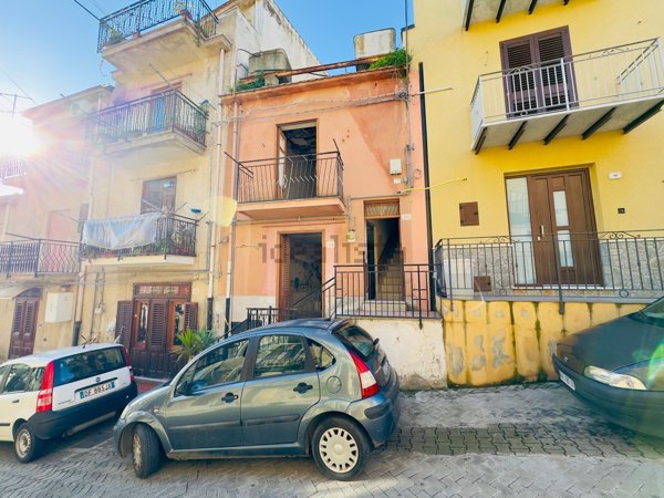 casa indipendente in vendita a Caccamo