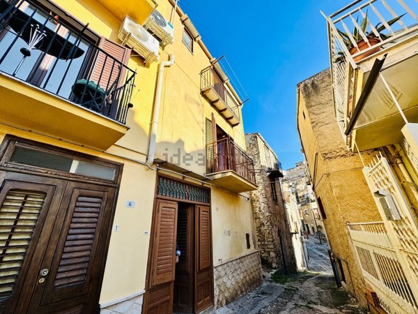 casa indipendente in vendita a Caccamo