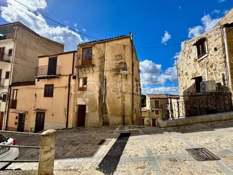 casa indipendente in vendita a Caccamo