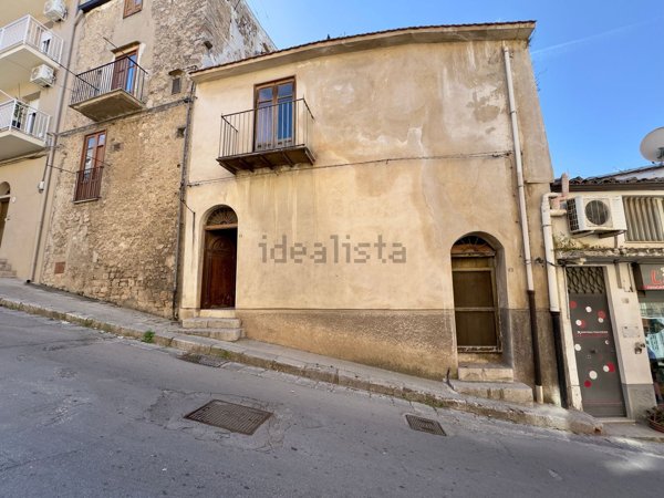 casa indipendente in vendita a Caccamo