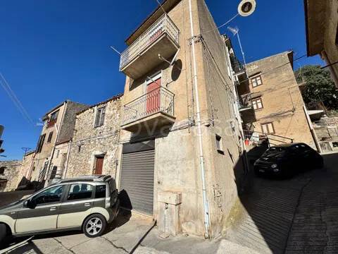 casa indipendente in vendita a Caccamo
