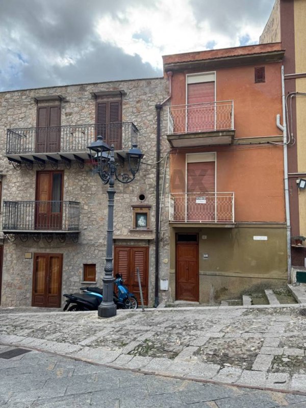 casa indipendente in vendita a Caccamo