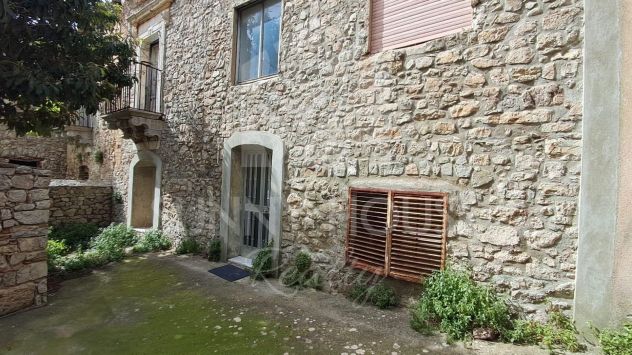 casa indipendente in vendita a Caltavuturo