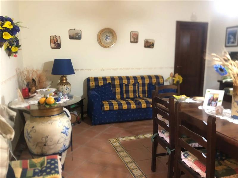 casa indipendente in vendita a Campofelice di Roccella