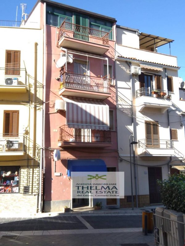 appartamento in vendita a Campofelice di Roccella