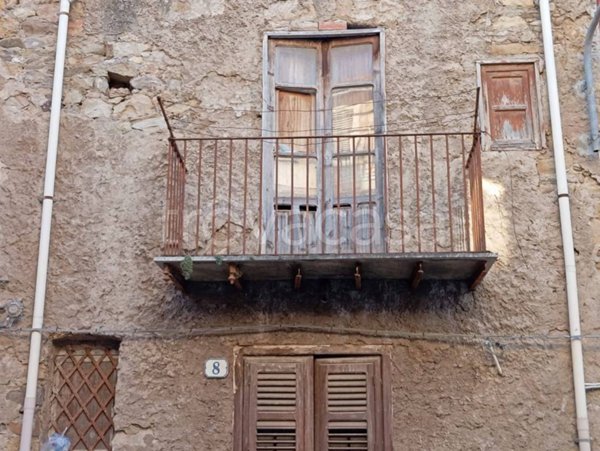 casa indipendente in vendita a Campofelice di Roccella