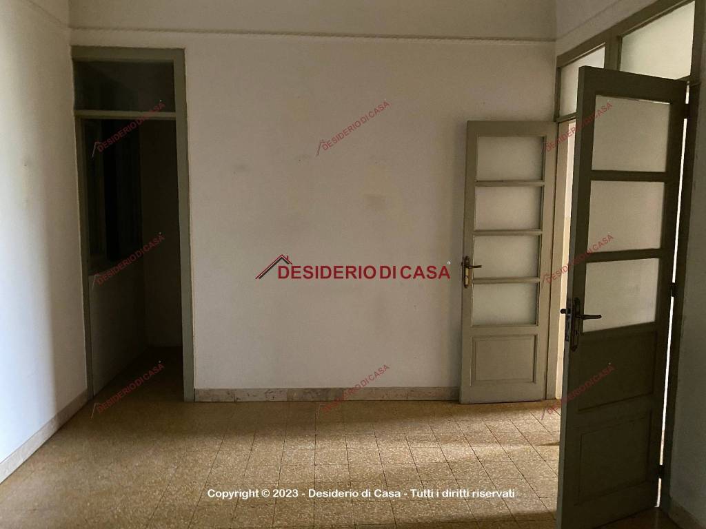 appartamento in vendita a Campofelice di Roccella