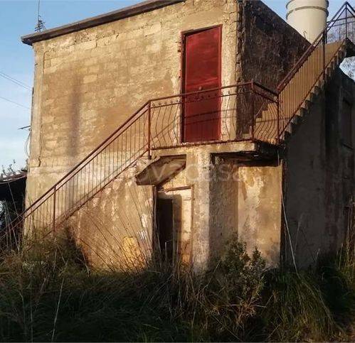 casa indipendente in vendita a Campofelice di Roccella