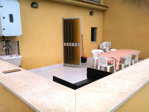appartamento in vendita a Campofelice di Roccella