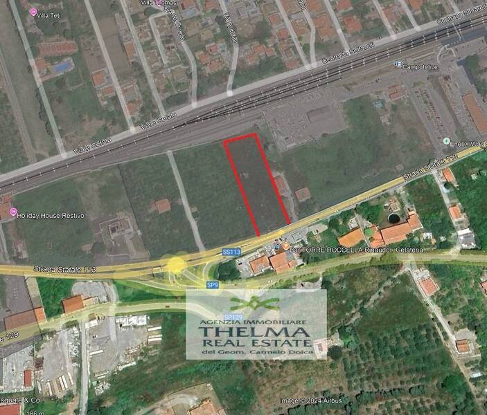 terreno edificabile in vendita a Campofelice di Roccella