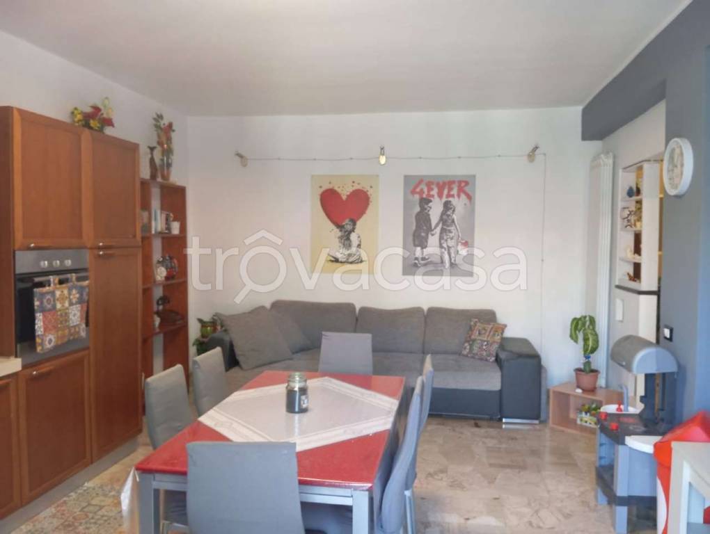 appartamento in vendita a Campofelice di Roccella